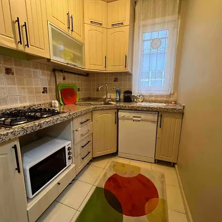 2 Bedroom Available For Longterm Apartment