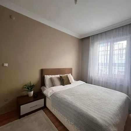 2 Bedroom Available For Longterm Apartment