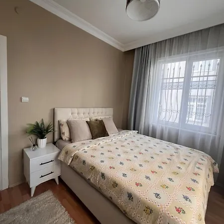 2 Bedroom Available For Longterm Apartment *