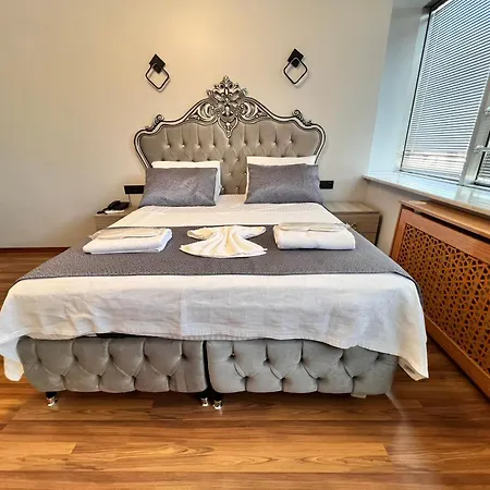 Kadikoey Alex 5k Apartment *