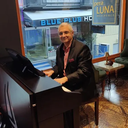 Pera Luna