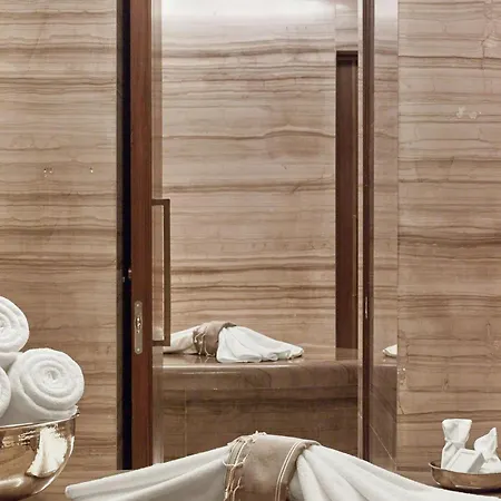 The St. Regis 5*