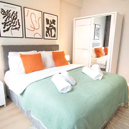 Apartment Brand New With Bedroom & Office Istanbul