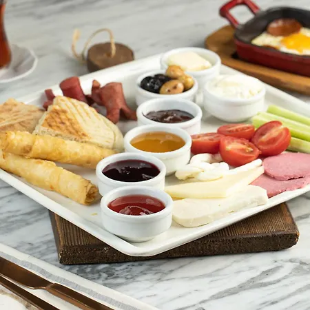 Aparthotel Life Hotel& Breakfast *
