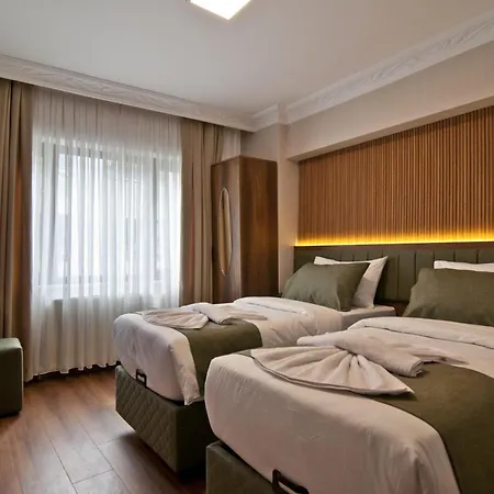 Aurora Eco فندق