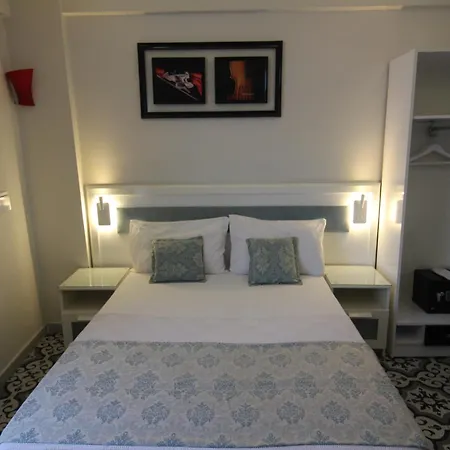 Lemon Apartahotel 3*