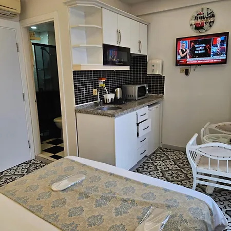 Lemon Apartahotel 3*