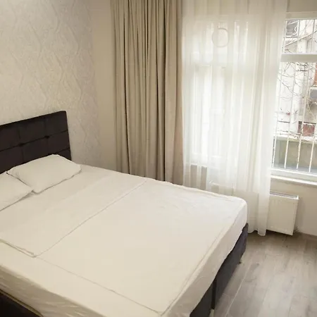 Aparthotel Dedem *