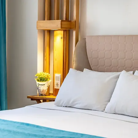 Aparthotel Maniz