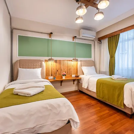 Aparthotel Maniz