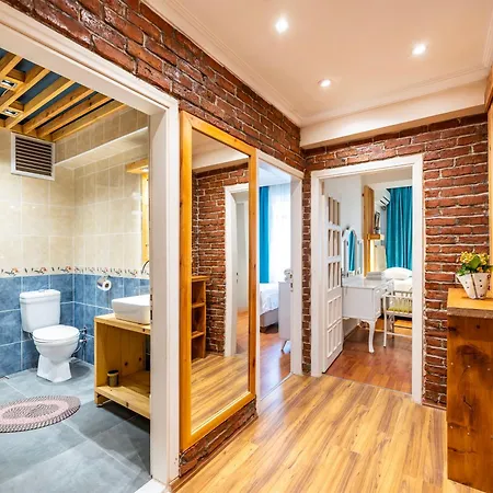 Maniz Aparthotel *