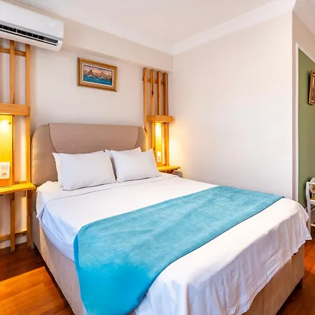 Maniz Aparthotel *