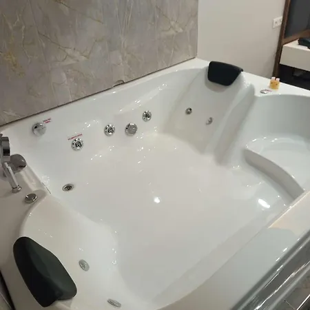 Apartament Lizbonia *