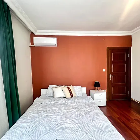 Spacious Flat, 4br, 4acs, Taksim, Uelk 1 Apartment Istanbul