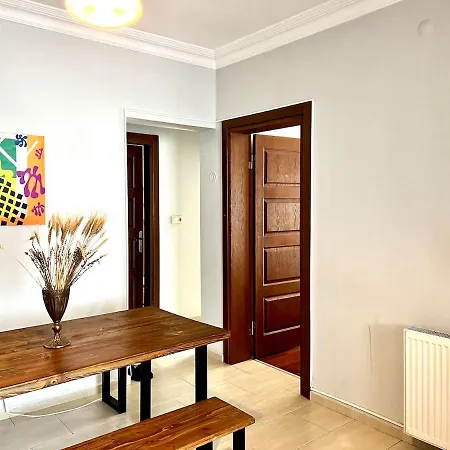Spacious Flat, 4br, 4acs, Taksim, Uelk 1 Apartment *