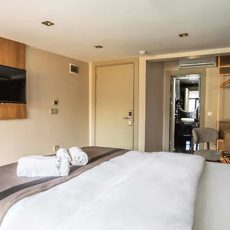 Marlon Hotel