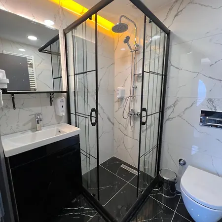 Hotel The Blue 3*