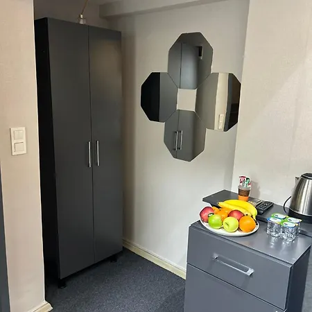 Sezgin Laleli Hotel 2*