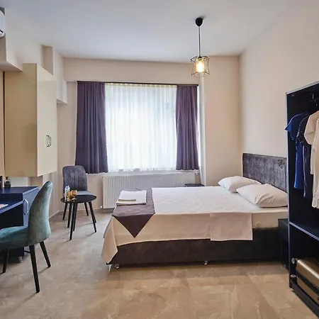 Royal Old Town Hotel 3*