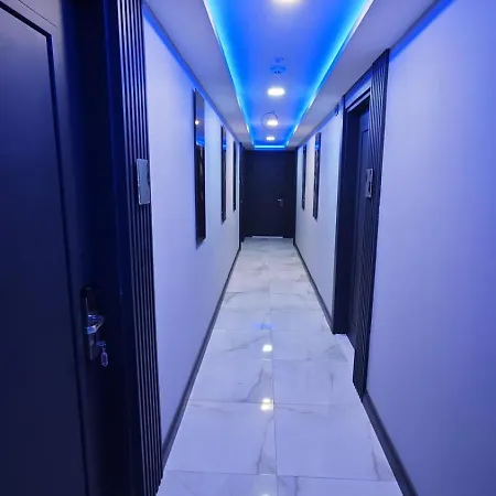 216 Silver Hotel