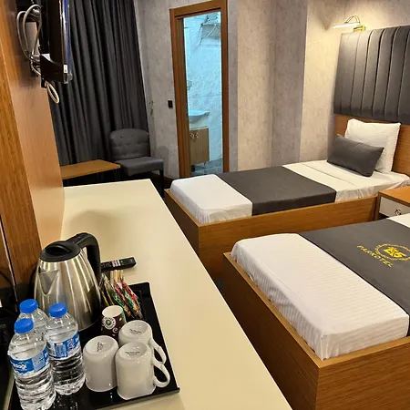 E5 Park Hotell 3*