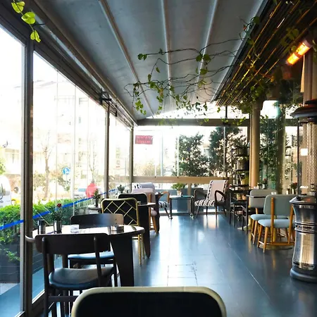 Otel The Cettia