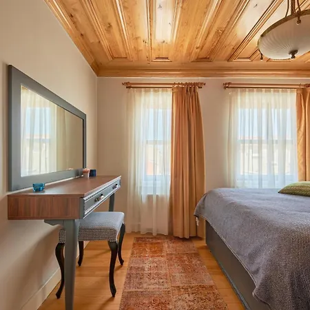 Nostalgic & Comfortable Historical Home! Willa *