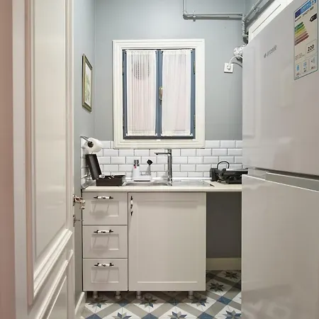Willa Nostalgic & Comfortable Historical Home! *
