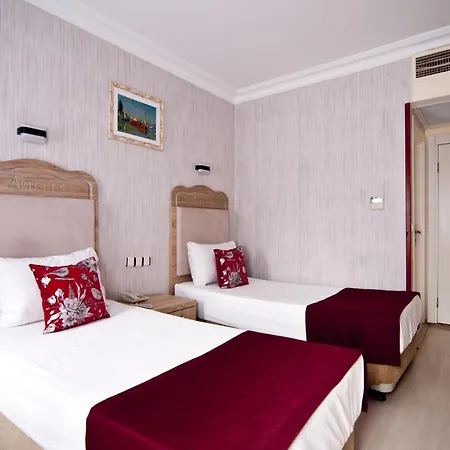 Hotel Artefes Old City