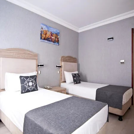Artefes Old City 4*