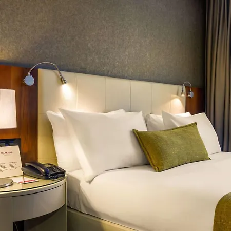 Ramada By Wyndham Grand Bazaar Hotel 4*