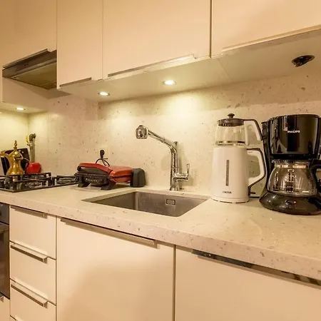 Apartament Spacious Apartment, 1-min To Taksim Square *