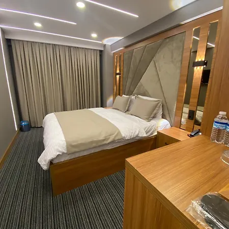 Hostel Besiktas Vip & *
