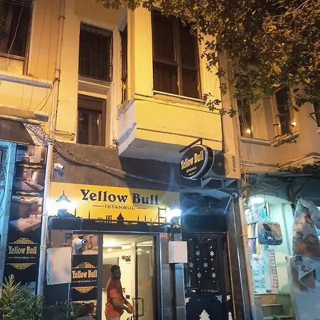 Yellow Bull Homestay *