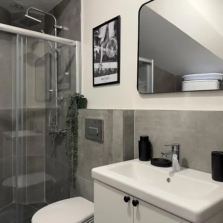 Stunning 2br 2bath Near Metro - Ym 1 Apartment