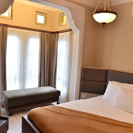Отель Hermes Country Club *