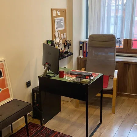 Hotel Hub Flats 4*
