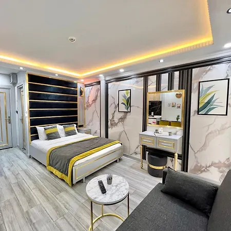 Taksim Larissa *