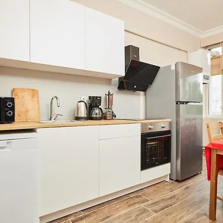 Stunning 3br 3bathroom 3ac Near Metro D2 Apartment Istanbul