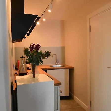 Stunning Seaview 2br Near Metro - Ym5 Apartment *