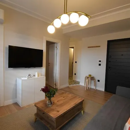 Stunning 2br 3ac Near Metro - Ym 3 Apartment Istanbul