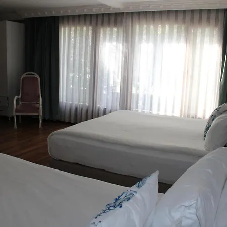 Blanche & Garden Pool Hotel Istanbul