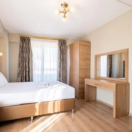 Hotel Lavin &