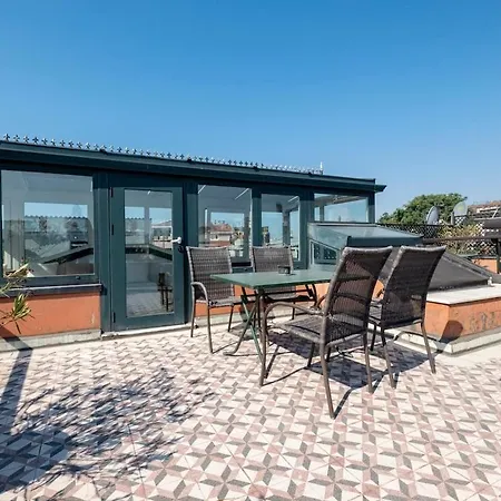 Terrace Triplex In Peninsula Villa Istanbul