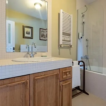 Terrace Triplex In Peninsula Villa *