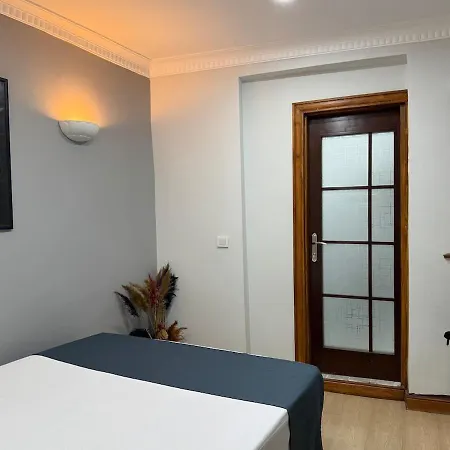 Apartment Perahomes For Light Sleeper