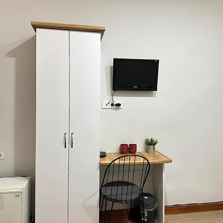 Perahomes For Light Sleeper Apartment