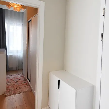 Brand New With 2 Beds & Office Apartment Istanbul