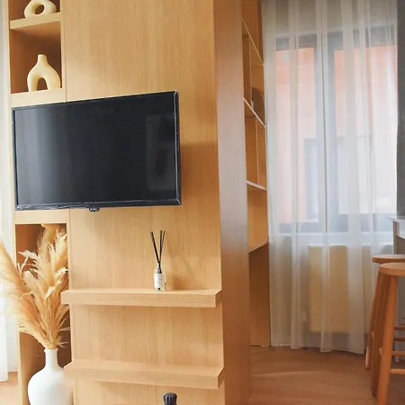 Apartment Brand New With 2 Beds & Office *