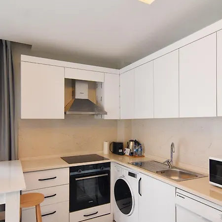 Brand New With 2 Beds & Office Apartment *
